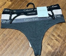 NWT Calvin Klein Thongs “LARGE” QP2350X-903 Retail$40 picture