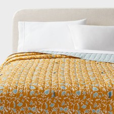 Earthy Vines Quilt - Threshold picture