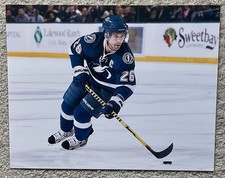 MARTIN ST. LOUIS TAMPA BAY LIGHTNING NHL ICE HOCKEY HOF 11”X14” UNSIGNED PHOTO picture