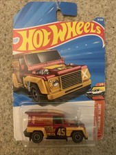 Hot Wheels Drift-Ender Truckin' Along 1:64 Land Rover Diecast 2025 Red Gold picture