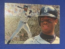 1995 Flair - Ken Griffey Jr #81 picture