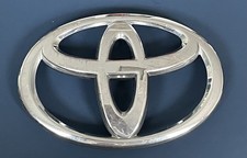 2010-2012 Toyota Avalon 2008-2011 Highlander Front Emblem OEM 90975-02100 picture