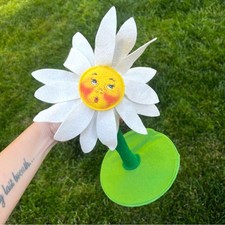 Vintage 1993 Annalee Doll Sunflower Face Oooh Mouth Looking Up 9