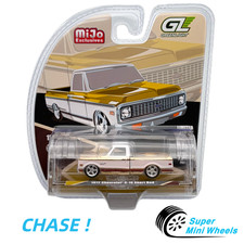 Chrome Chase ！Greenlight 1:64 1972 Chevrolet C-10 Short Bed Custom – Yellow picture