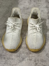 Men’s Yeezy Size 10 White picture