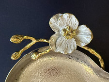 Michael Aram Handcrafted Metal Floral Spoon Rest Silver/Gold/White Flower picture