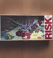 Vintage Risk Board Game Parker Brothers 1980 World Conquest Game Complete picture