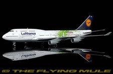 SQ Wings 1:200 747-400 Lufthansa D-ABVK picture