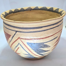 Manuel Olivas Mata Ortiz Casas Grandes Polychrome Pottery Bowl Signed 7.5