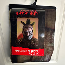 Surreal Entertainment American Horror Story Twisty Fleece Blanket 45