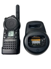 Motorola CLS1410 4 Channel UHF Two-Way Radio with, clip, picture