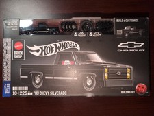 NEW IN BOX  - MATTEL BRICK SHOP HOTWHEELS '83 CHEVY SILVERADO BUILDING SET picture