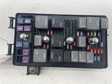 2006-2008 Pontiac Grand Prix 3.8L Engine Compartment Fuse Relay Box Unit OEM picture