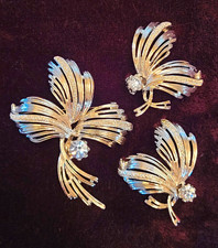 Vintage Signed Emmons Demi-Parure Brooch & Clip-On Earrings Rhinestone 1960s picture