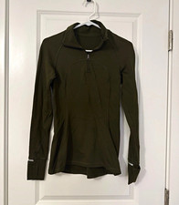 Lululemon Women’s Green 1/4 Zip Mock Neck Thumbholes Stretch Top Sz 6 picture