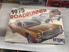 1975 MPC Plymouth Roadrunner Annual SEALED   1/25 1-7525 AMT JOHAN picture