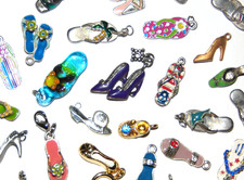 Vintage-Mod Lot of 25 ALL SHOES & Sandals Charm/Pendant Craft Jewelry Design picture