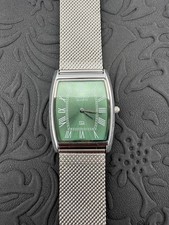 GREEN  DIAL Vintage Seiko Slim Quartz Men’s  Wrist Watch picture