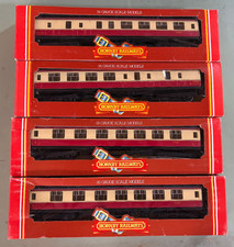 Hornby OO/HO British Rail Coaches, 2 each R.421, 2 each R.424 Crimson and Cream picture
