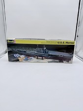 Revell U.S.S. HORNET WWII Aircraft Carrier Model Kit 5223 -1987 SEALED PARTS picture
