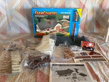 Vintage 1997 ERTL Farm Country Farm House Set #3426 40 Pc 1:64 Scale picture