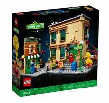 LEGO (21324) Ideas 123 Sesame Street Brand New Sealed Retired picture