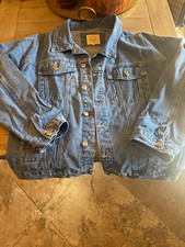 Fantastic Fawn Women's Blue Denim Jacket Size M Long Sleeve Button Pockets picture