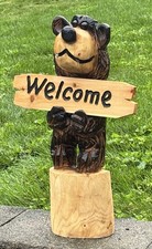 WELCOME BEAR CHAINSAW CARVING picture