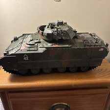 Unimax Forces of Valor M2 Bradley tank incomplete as is picture