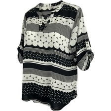 Cato Geometric Blouse Womens 18/20W Black White Good Roll Tab Sleeve Split Neck picture