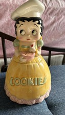 Vintage 1995 Vandor Betty Boop Cookie Jar / Betty Boop Baking picture