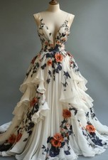 Vinatge Champagne Wedding Dresses V Neck with Florals Tiered A Line Bridal Gowns picture