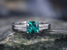 1.25 Ct Cushion Cut Natural Emerald Diamond Wedding Eternity Band 14K White Gold picture