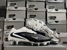 Nike Phantoms Elite FG Sizes 4-11.5 Available picture