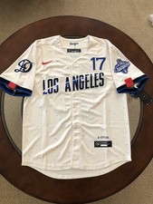U79936 sNWT Shohei Ohtani Dodgers City Connect Mens Large Beige Jersey 1 G1N picture