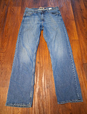Wrangler Men’s Blue Denim Straight Leg Jeans Regular Fit Mid Rise 5-Pocket picture