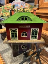~Rare~Ives/Lionel Railway Lines #226 Red Crackle Suburban Station (Circa 1931) picture