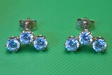 Vintage 14k Solid Yellow Gold Triple Cz Earrings Tested picture