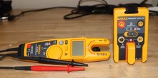 Fluke T6-1000 Electrical Test Meter with FieldSense w/PRV240FS Proving Unit GOOD picture
