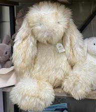 Jellycat Bashful Springlowe Bunny - New & Authentic picture