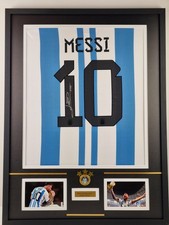 Lionel Messi framed wolrd cup champ 2022 hand-signed with COA  picture