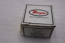 DWYER 1910-5 PRESSURE SWITCH, DIFFERENTIAL SERIES 1900 - STOCK 3837CC picture