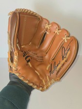 Rare Vintage 1973 Spalding Nolan Ryan 42-3615 Baseball Glove Unused RHT picture