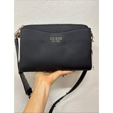 GUESS lyndi Crossbody bag black picture