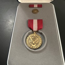 Vintage Dept of Army Superior Civilian Service Medal w/ Presentation Box 1990’s picture