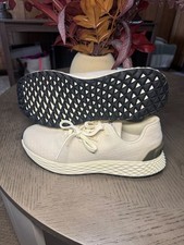 NOBULL Allday Ripstop Size 8.5 Men's Cream picture