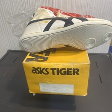 Vintage 1980’s ASICS Tiger White High-Top Wrestling Shoes w/ Black Stripes - 8 picture