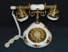 VINTAGE  ROYAL ALBERT LTD OLD COUNTRY ROSES FLORAL TELEPHONE WORKS picture