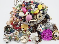 2 lb Vintage Junk Jewelry Craft Lot Broken Parts Beads Upcycle Mixed Media picture