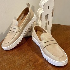 Vionic Uptown Loafers Women's Shoes sz 9 Gold Metallic NEW in BOX picture
